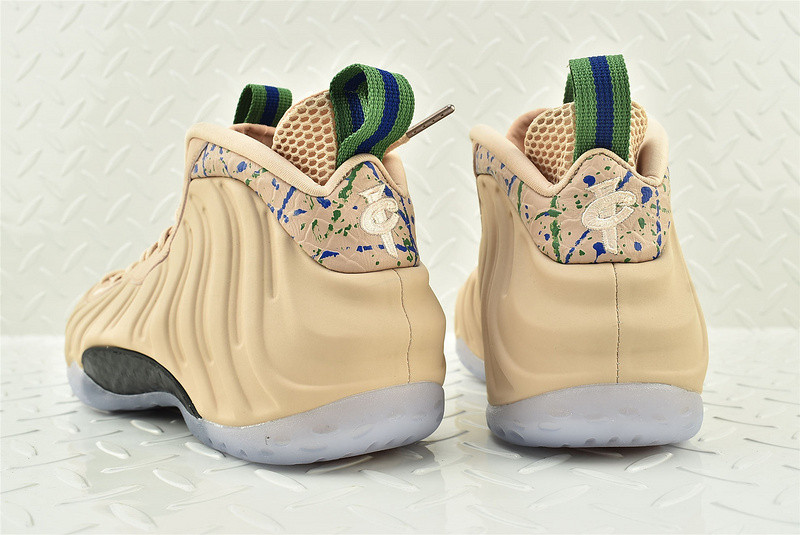(WMNS) Nike Air Foamposite One