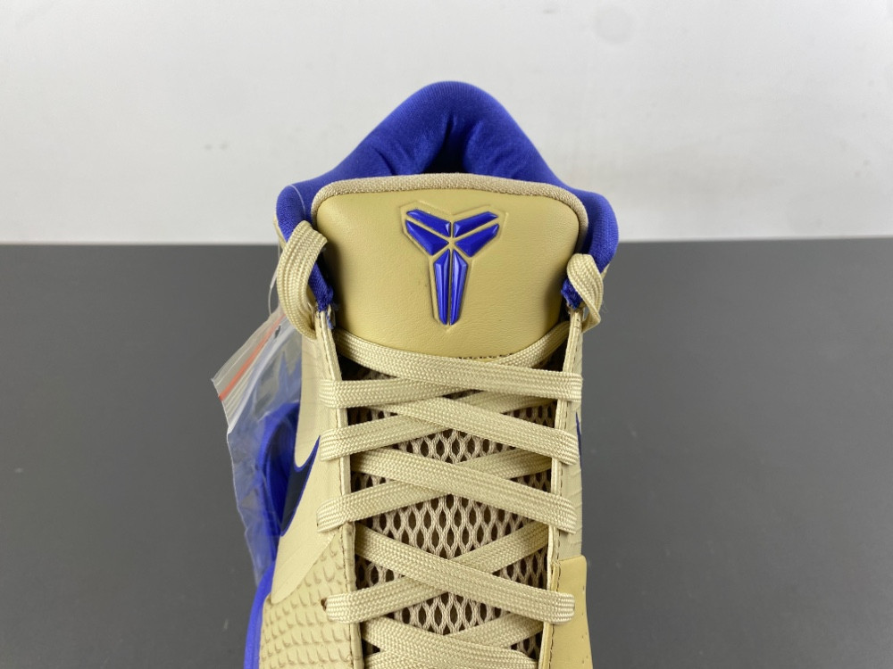 FC Barcelona Nike Kobe 4 Protro Team Gold IM2532-701