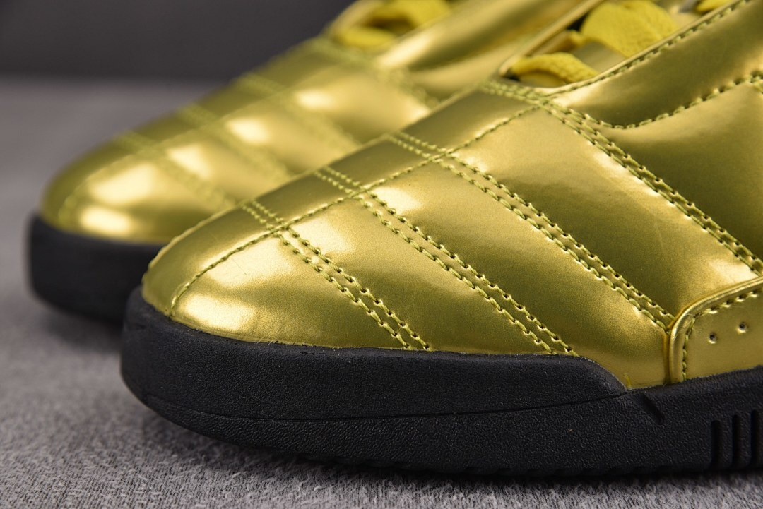 NK Total 90 Secutor Shox Magia SP Maha Amsterdam IM9326-008