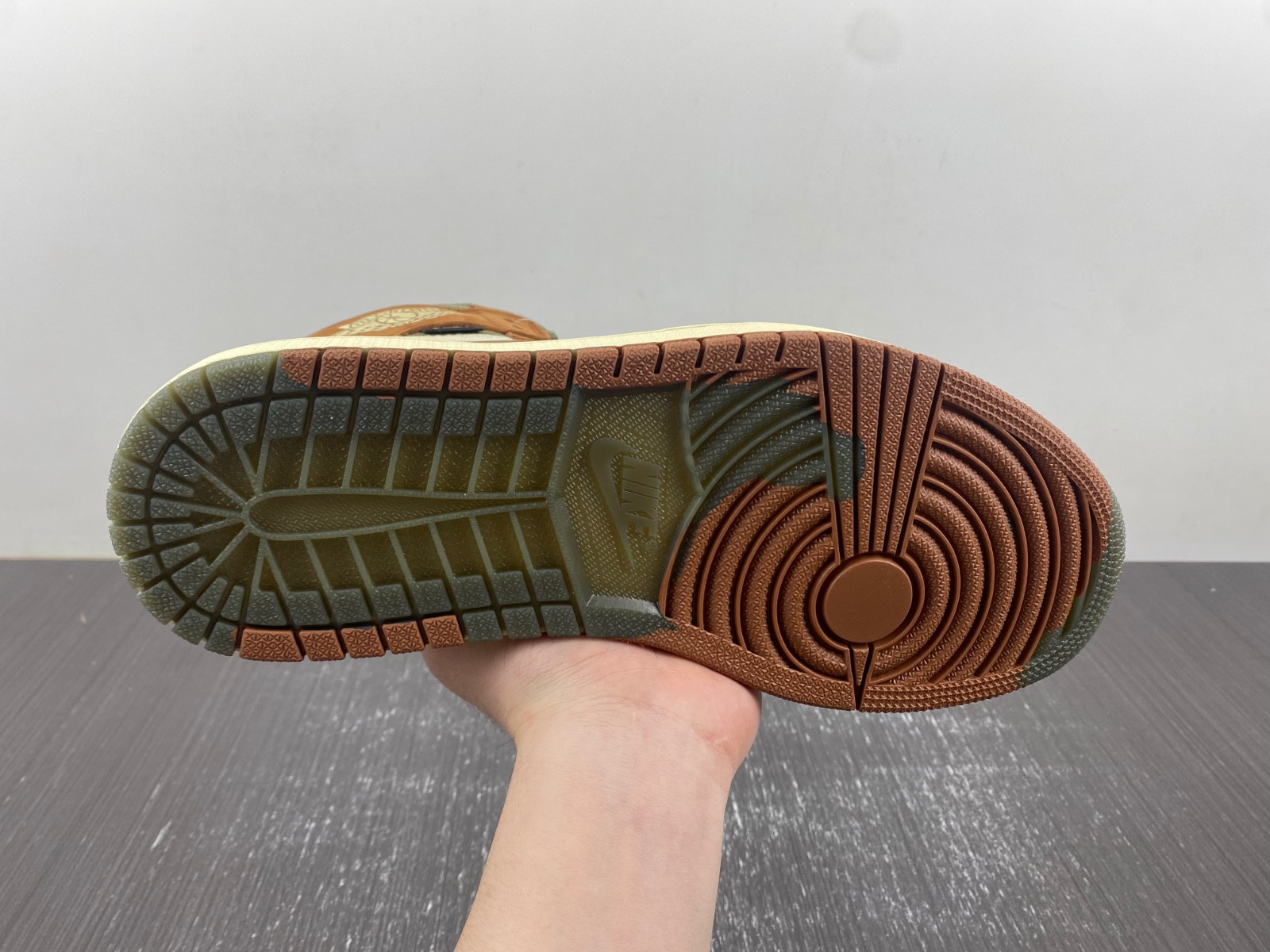 Air Jordan 1 Element Gore-Tex “Brown/Olive” DB2889-100