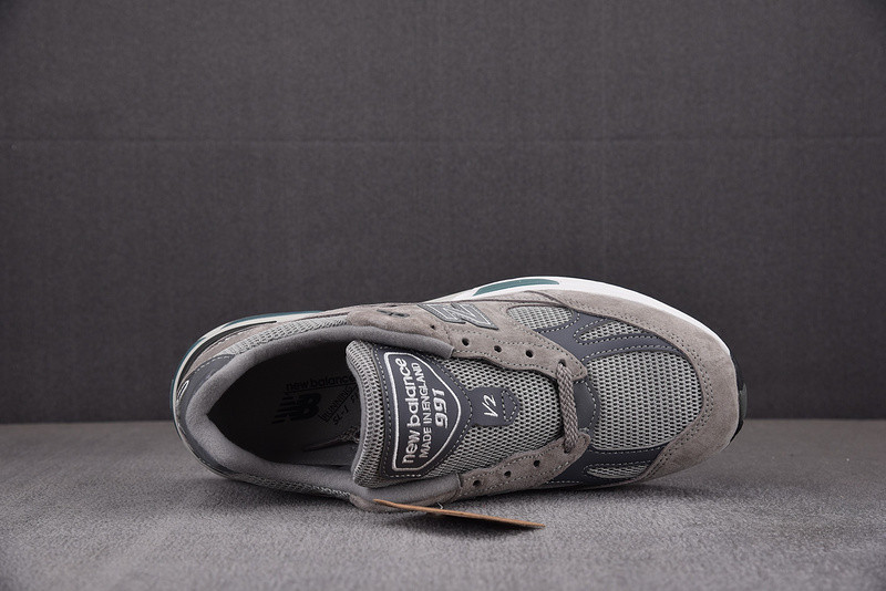 New Balance 991v2 Made in England 
