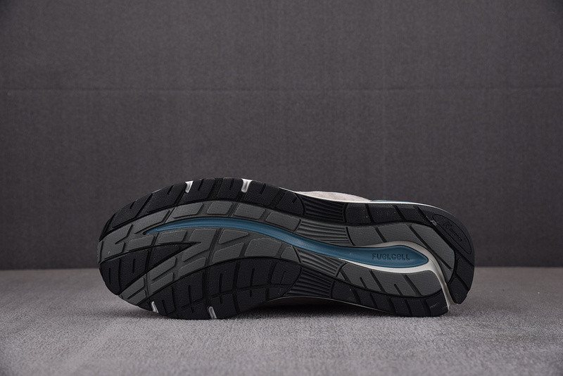 New Balance 991v2 Made in England 