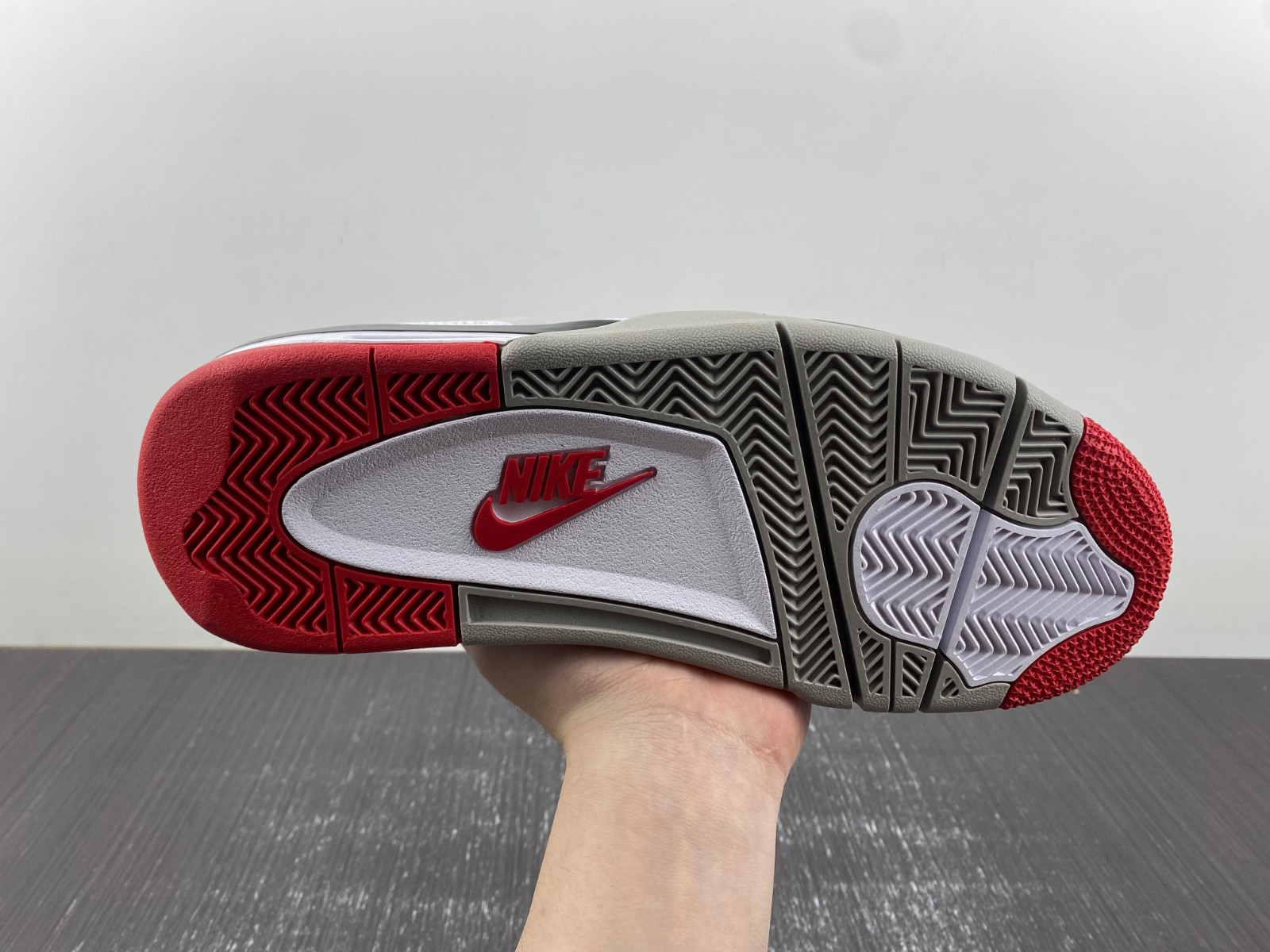 Air Jordan 4 Retro SE