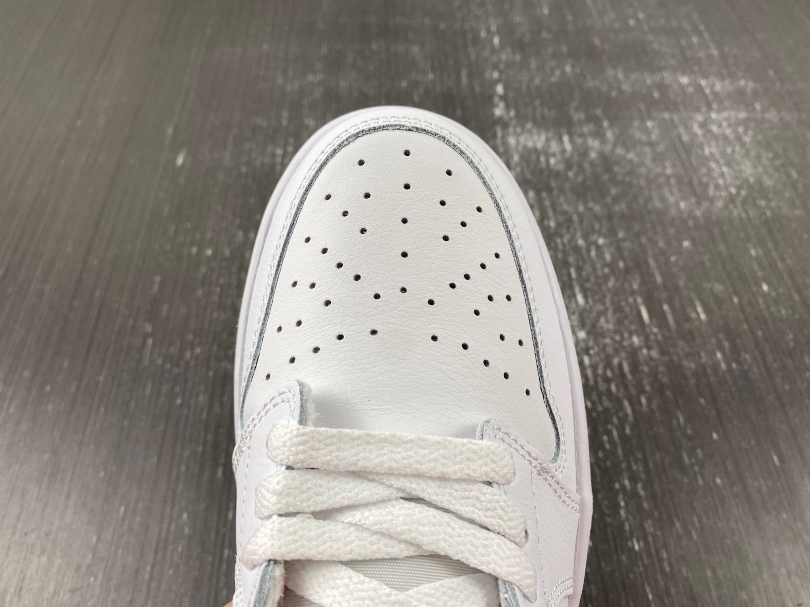 Air Jordan 1 Low OG University Red CZ0790-161