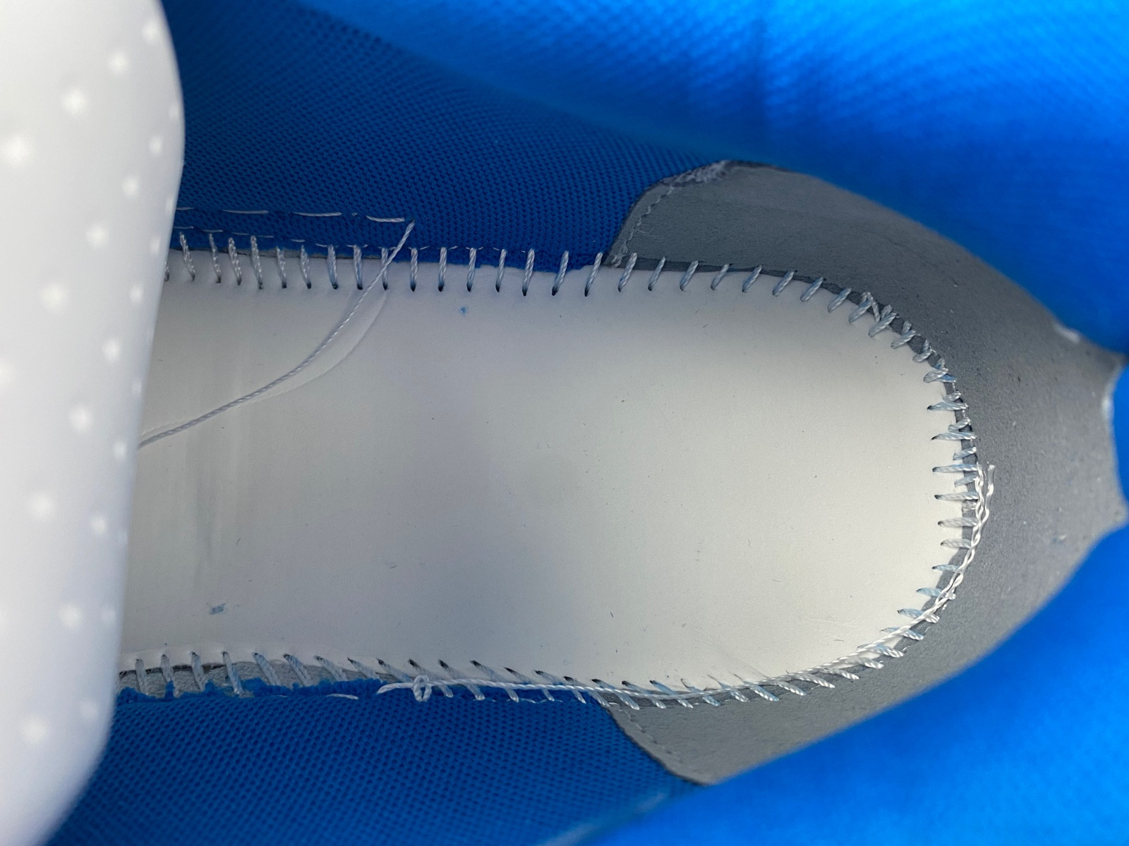 Off-White c/o Virgil Abloh