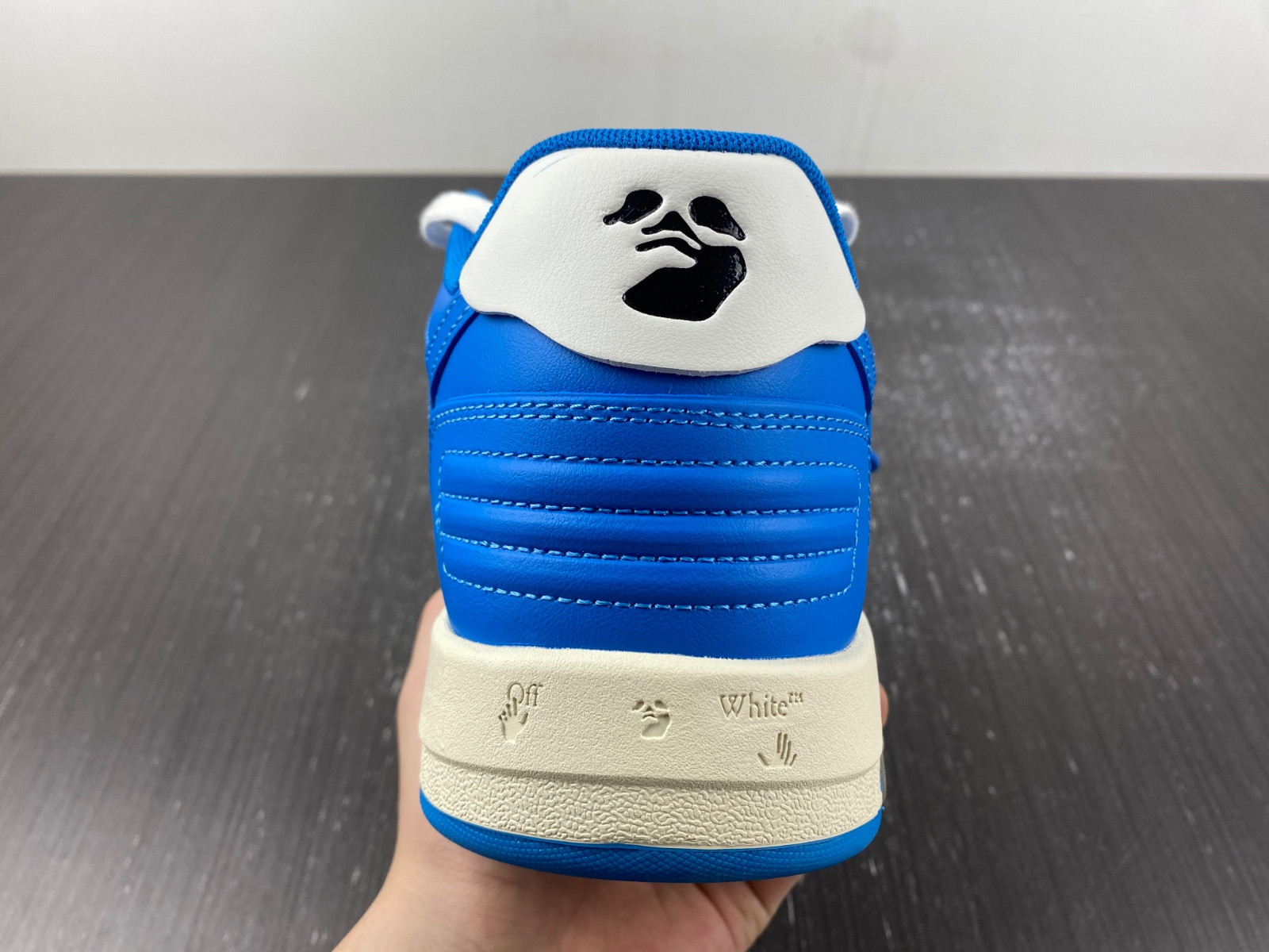 Off-White c/o Virgil Abloh