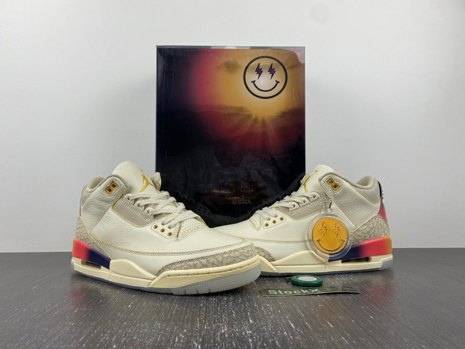 J Balvin x Air Jordan 3 "Medellín Sunset" FN0344-901