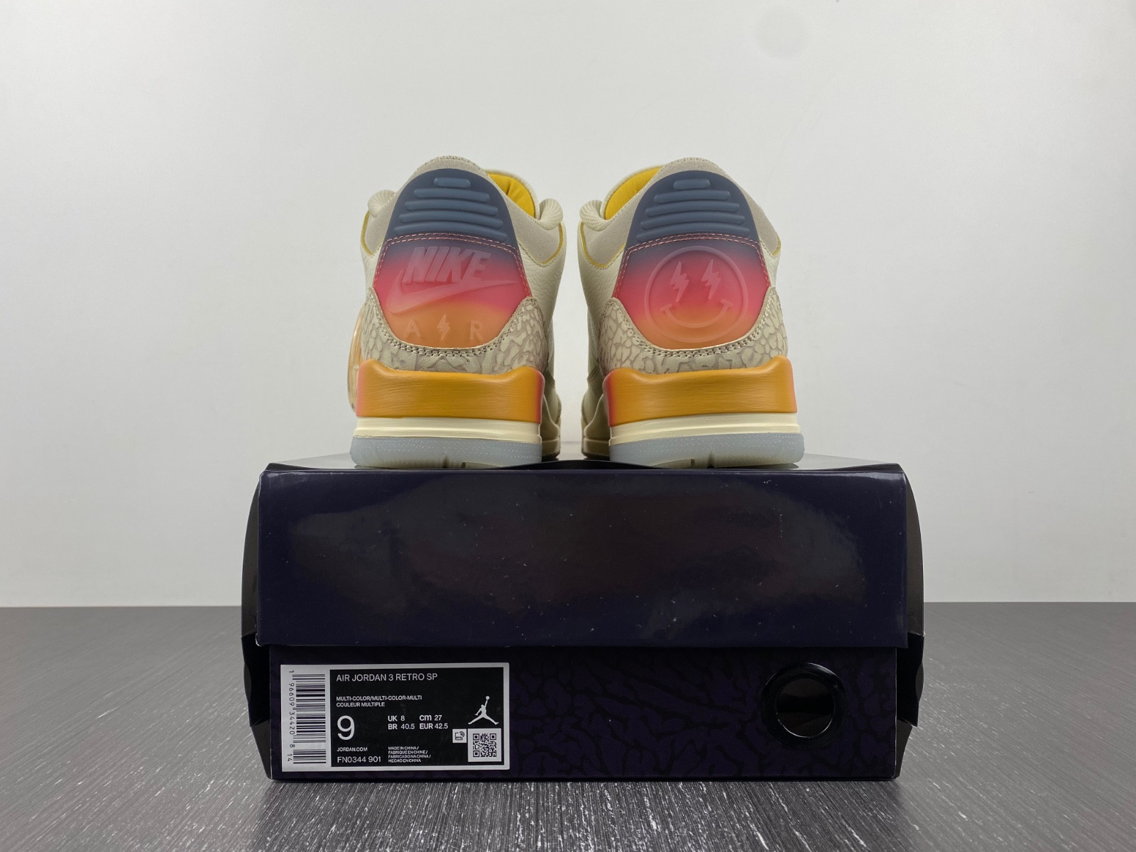 J Balvin x Air Jordan 3 "Medellín Sunset" FN0344-901