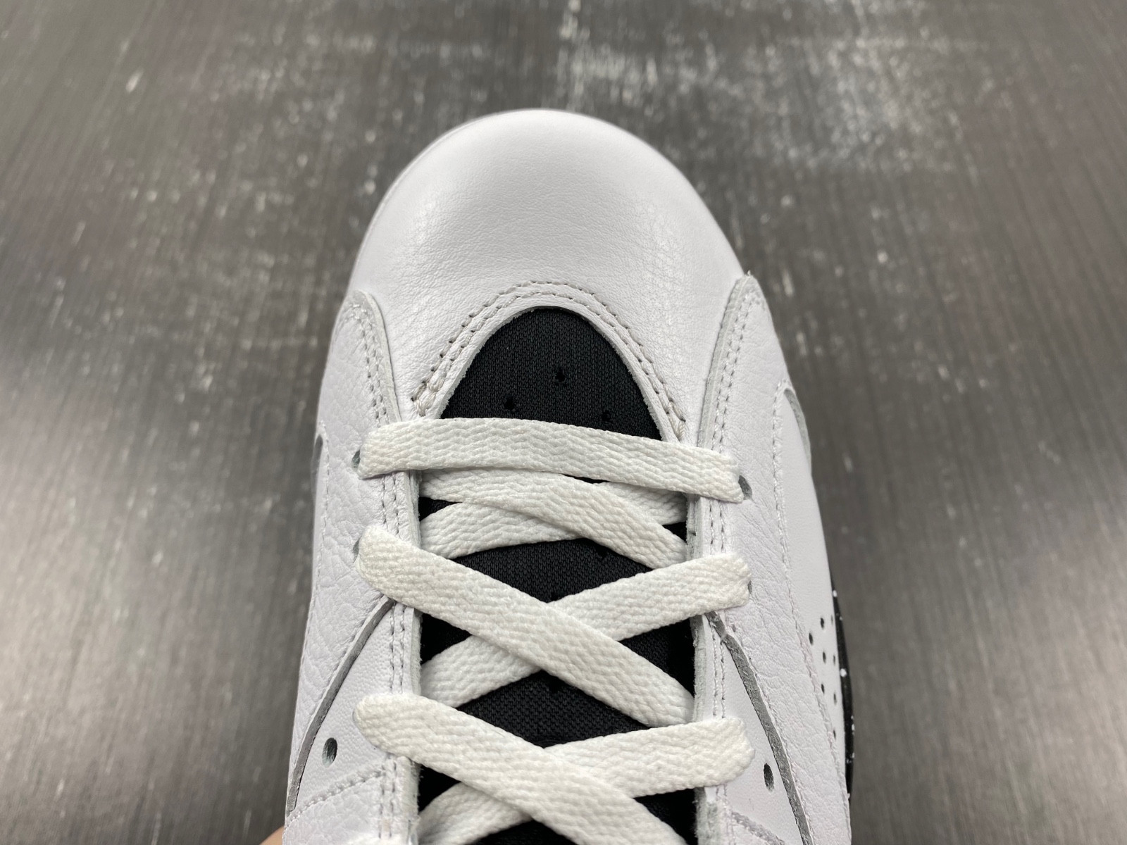 Air Jordan 6 "Reverse Oreo" CT8529-112