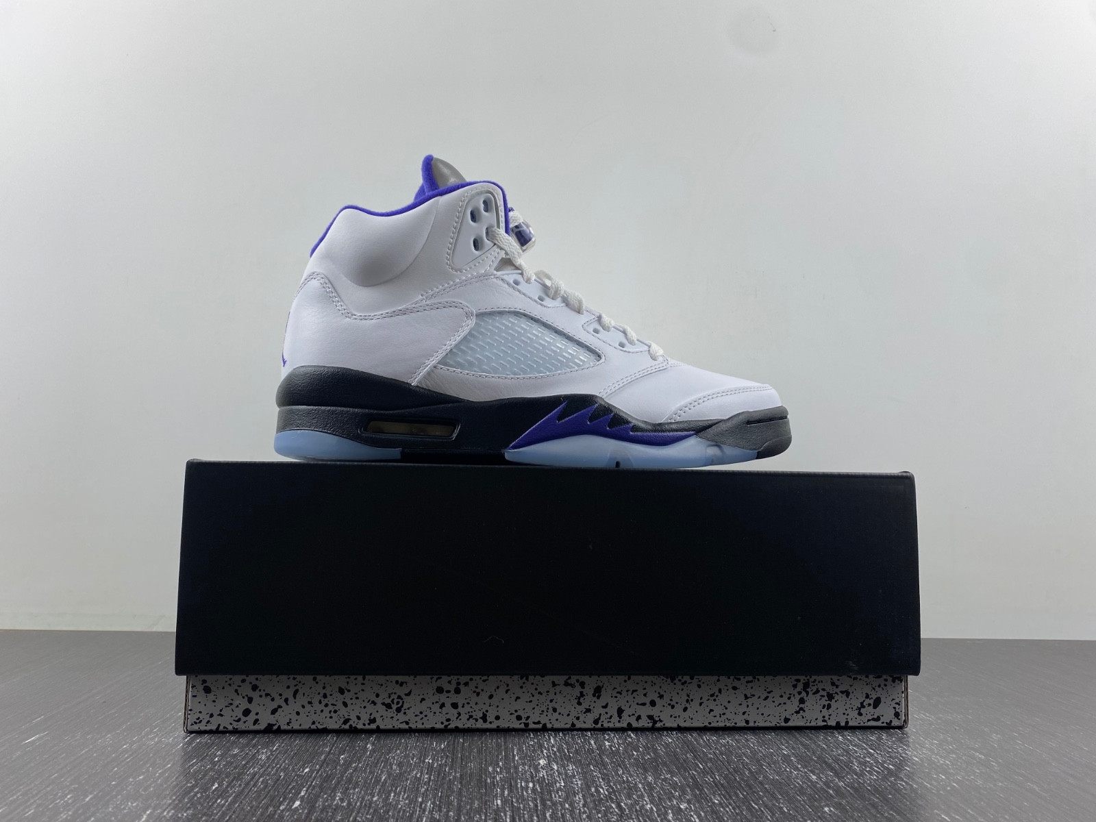Air Jordan 5 Retro Dark Concord | DD0587-141