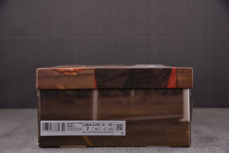 Air Jordan 1 High OG Black Toe Reimagined DZ5485-106