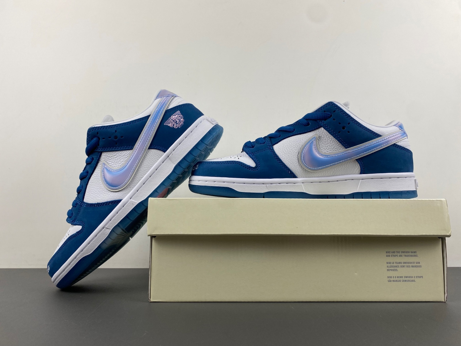 Born x Raised x Nike SB Dunk Low FN7819-400