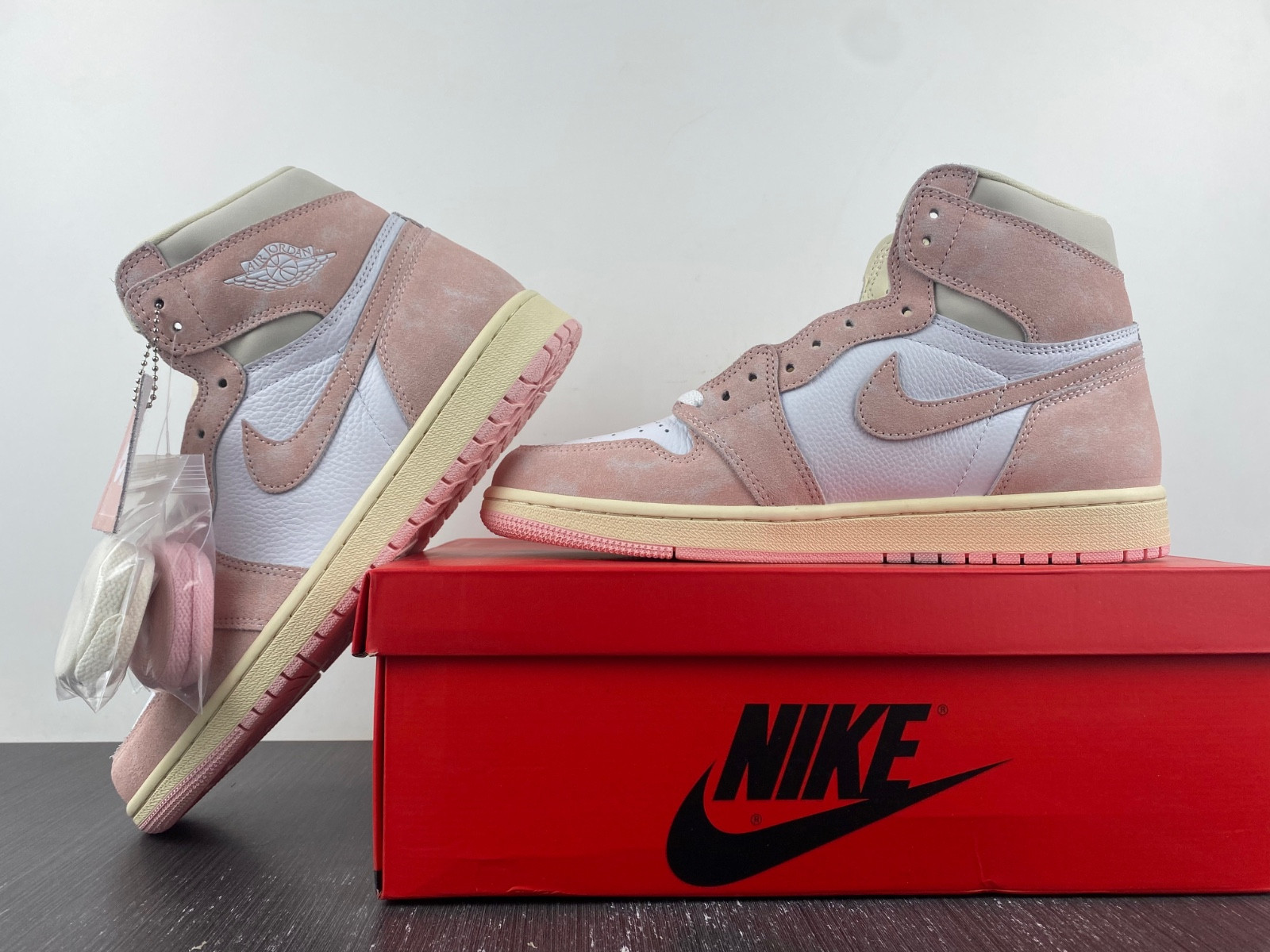 Air Jordan 1 Washed Pink FD2596-600