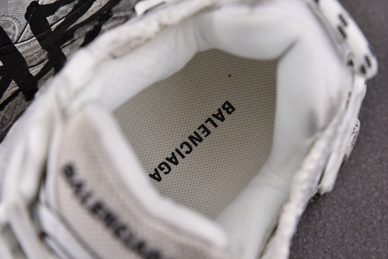 Ba*len*cia*ga runner graffiti 677403 w3ra9 9008