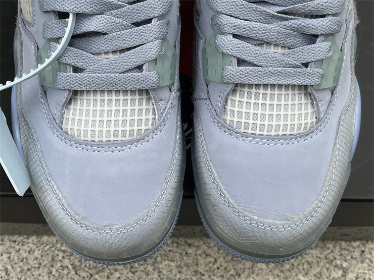 JORDAN 4 RETRO X OW BABY BLUE