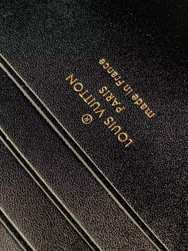 l0vis Vvtt0n wallet on chain capucines