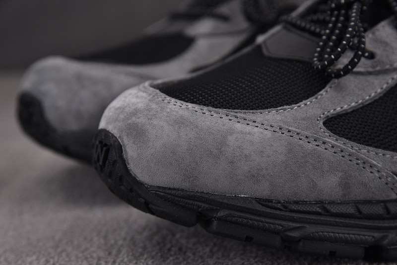 New Balance JJJJound x 2002R GORE-TEX 