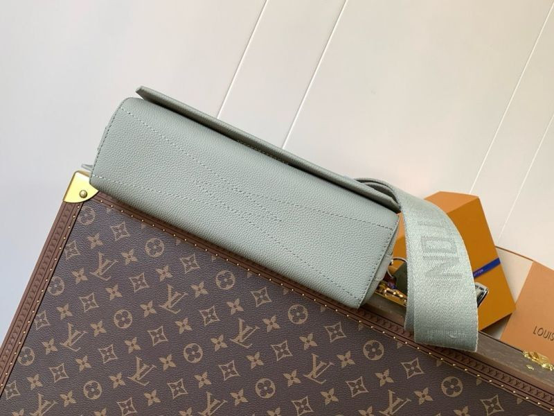 l0vis Vvtt0n messenger