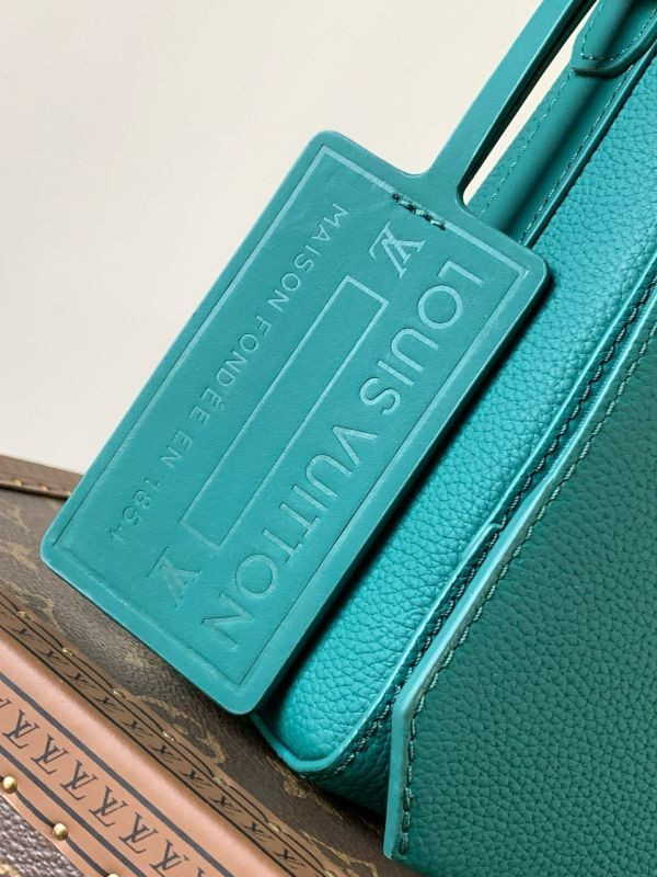 l0vis Vvtt0n messenger