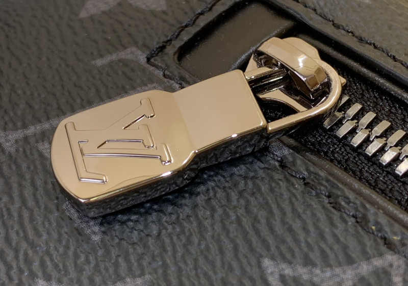 l0vis Vvtt0n rush bumbag-30*15*8cm