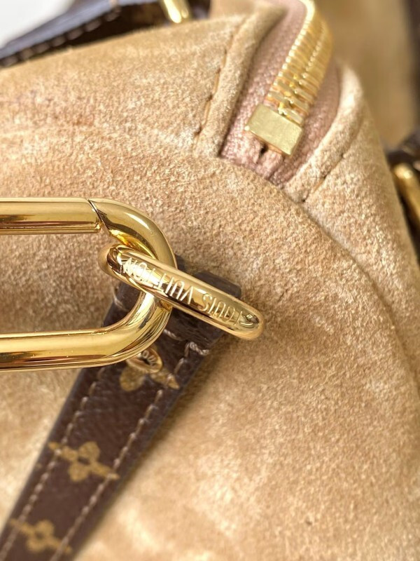 l0vis Vvtt0n express travel