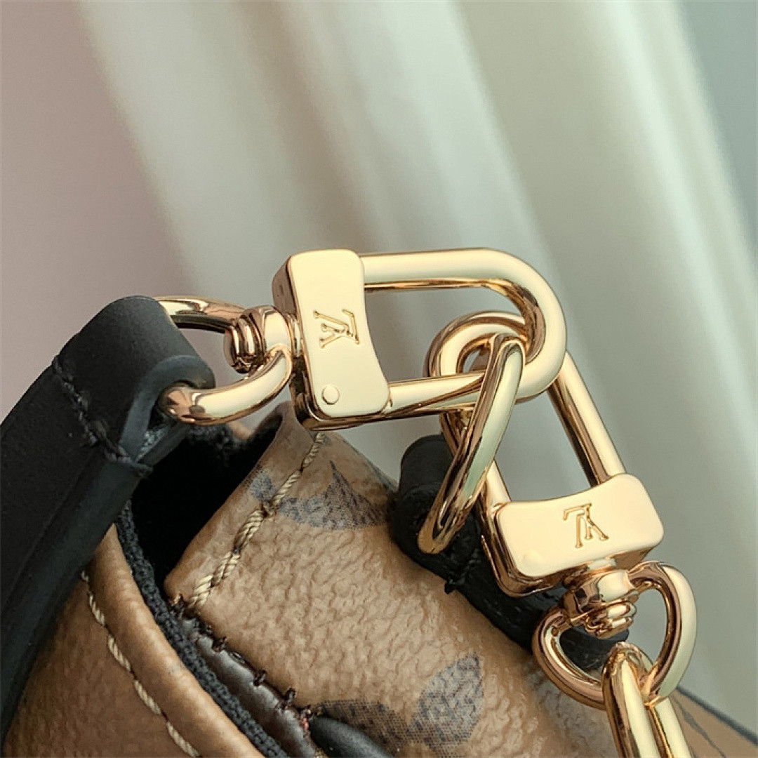 LV Wallet On Chain Ivy M26587