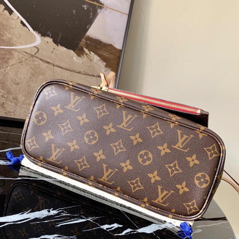 LV NEVERFULL PM TOTE BAG