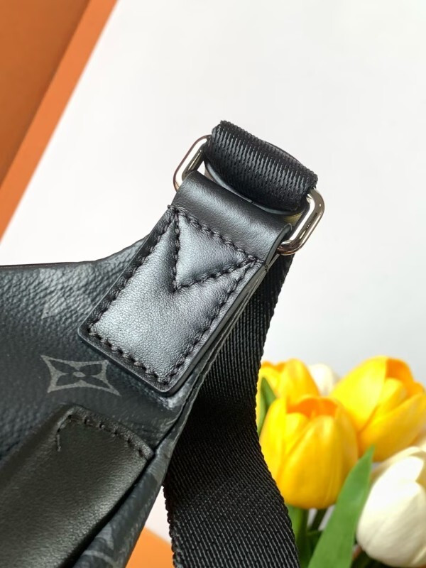 l0vis Vvtt0n rush bumbag