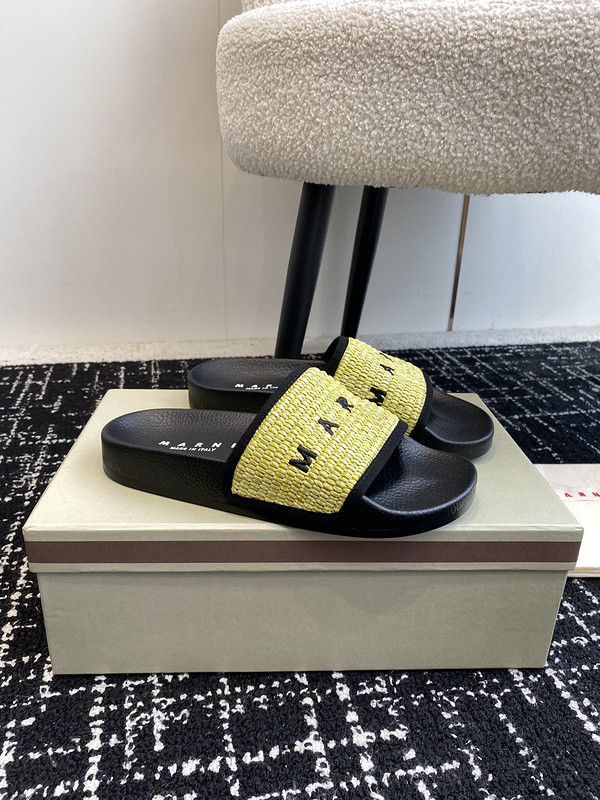 MARNI EMBROIDERED-LOGO SLIDES