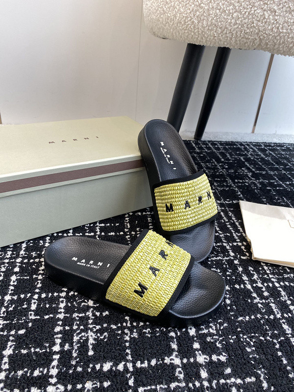 MARNI EMBROIDERED-LOGO SLIDES