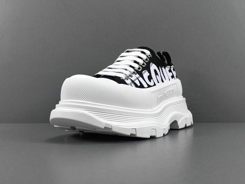 a1exa*der Mcqv*en sneaker