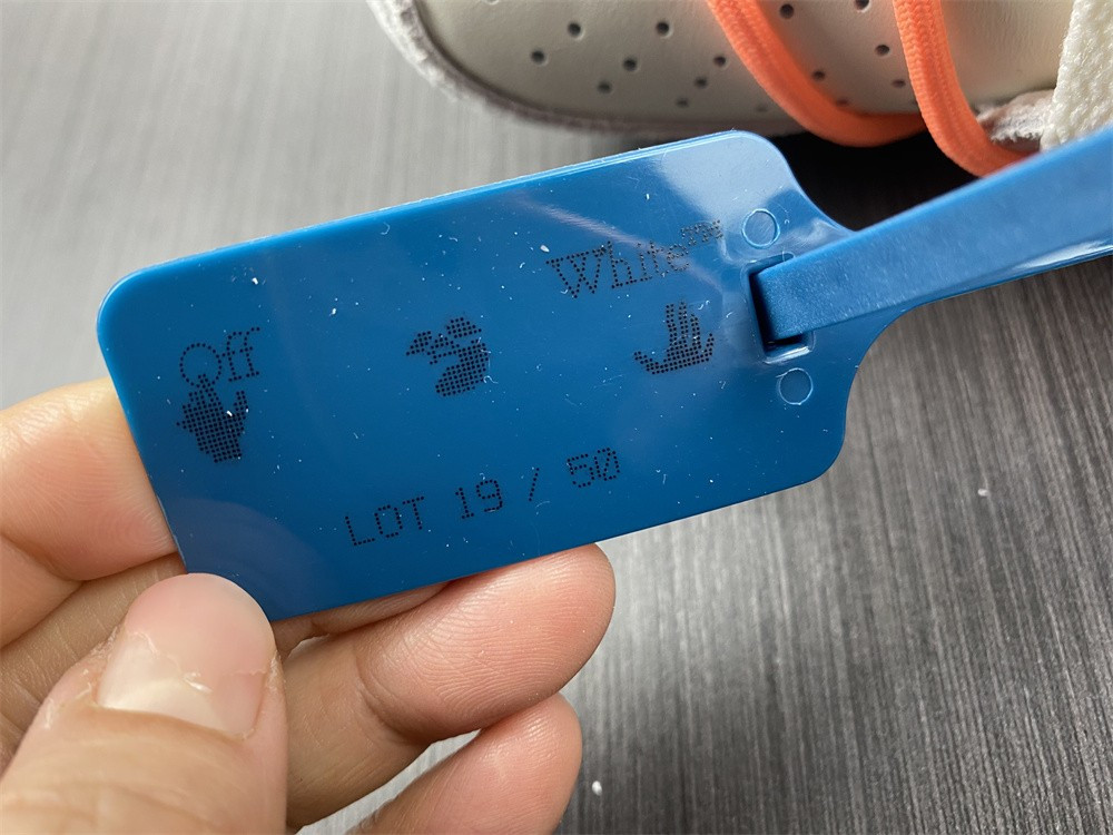 NIKE DUNK LOW OW LOT 19 OF 50 DJ0950-119