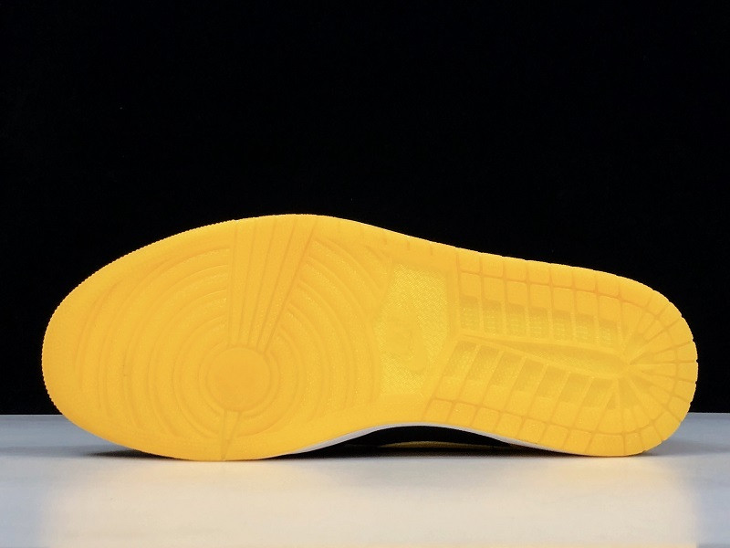 Jordan 1 Retro Mid New Love (2017) 554724-035