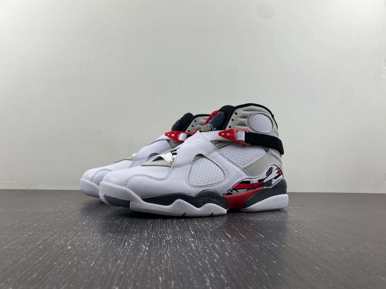 Air Jordan 8 Retro