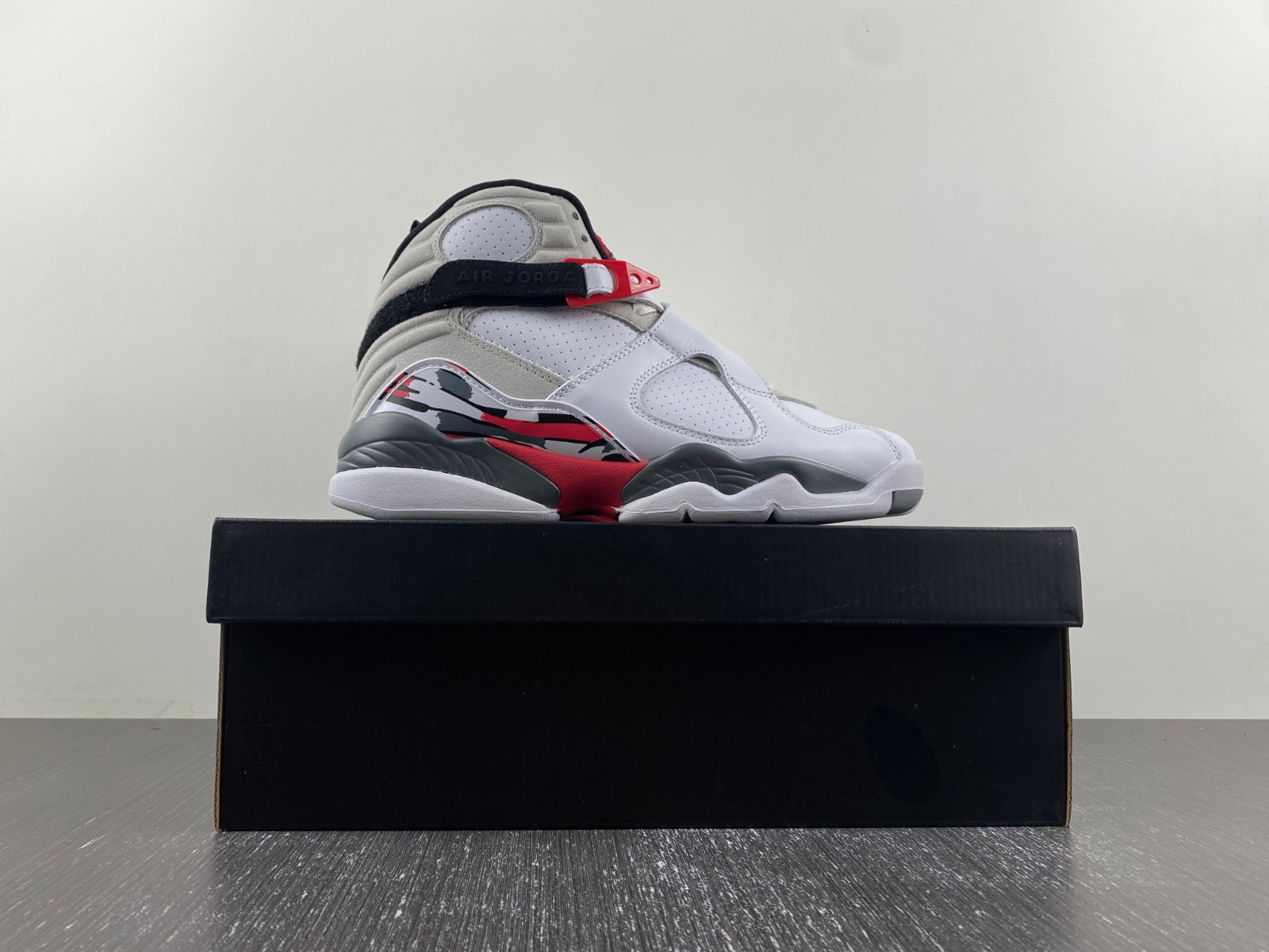 Air Jordan 8 Retro