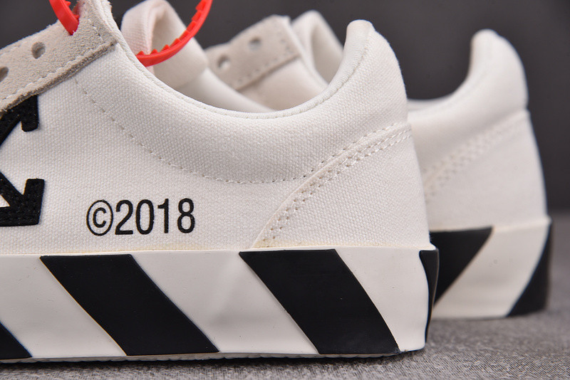 Off-White Vulc Low Top White