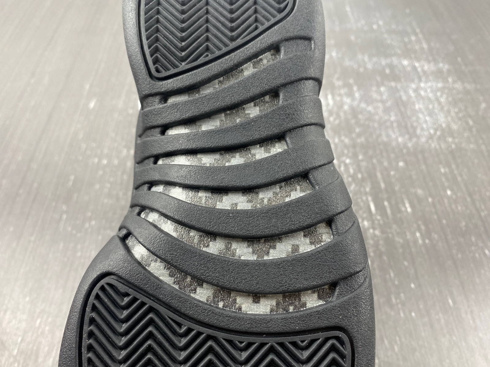 Air Jordan 12 Red Taxi CT8013-162