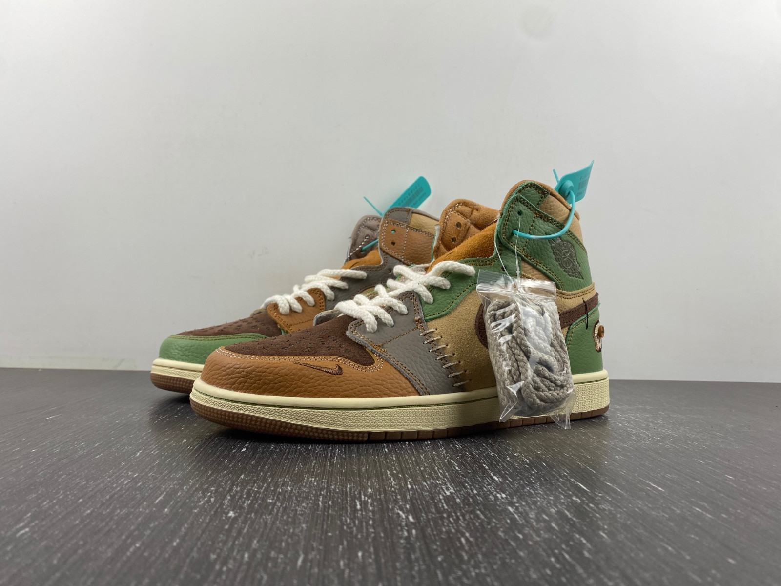 Jordan 1 generation High Bang series voodoo doll DZ7292-100