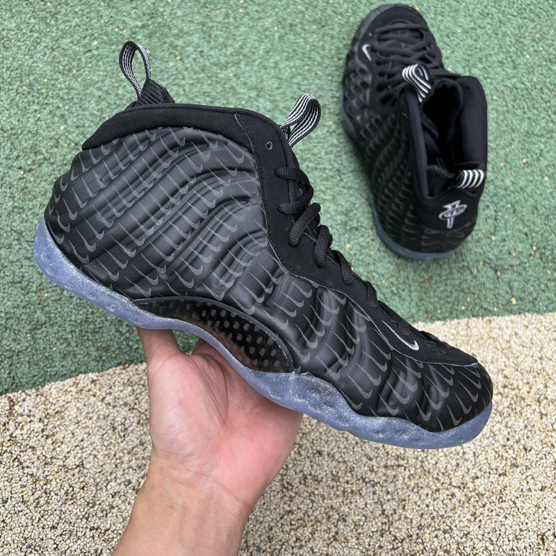 Nike Air Foamposite One QS CV0369-001