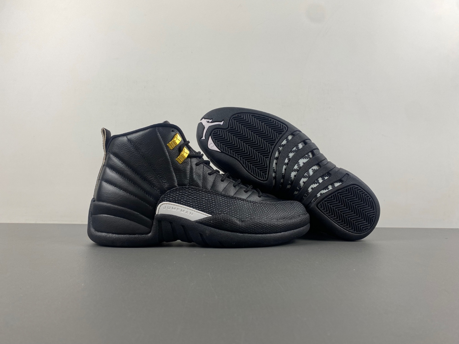 Air Jordan 12 Retro