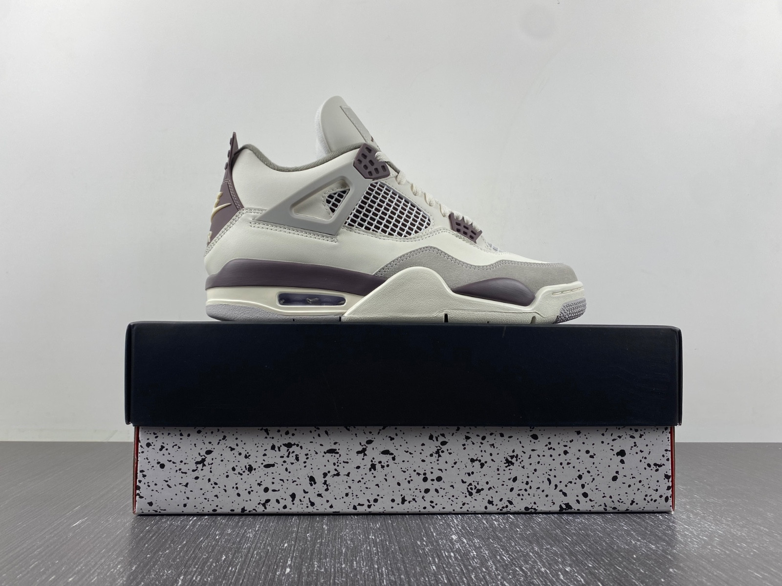 A Ma Maniere x Air Jordan 4 "Phantom" FZ4810-001