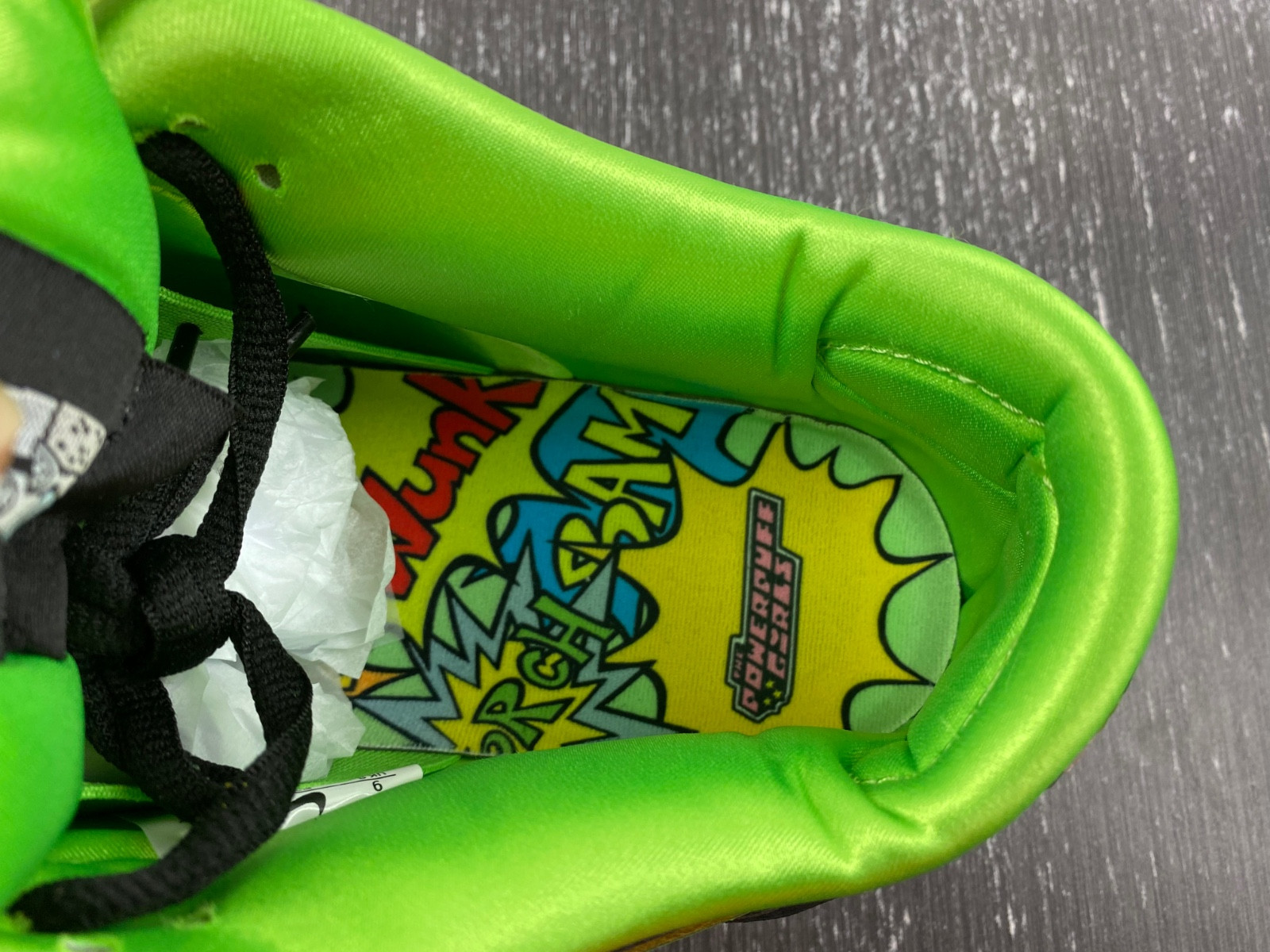 Powerpuff Girls Nike SB Dunk Low "Buttercup" FZ8319-300