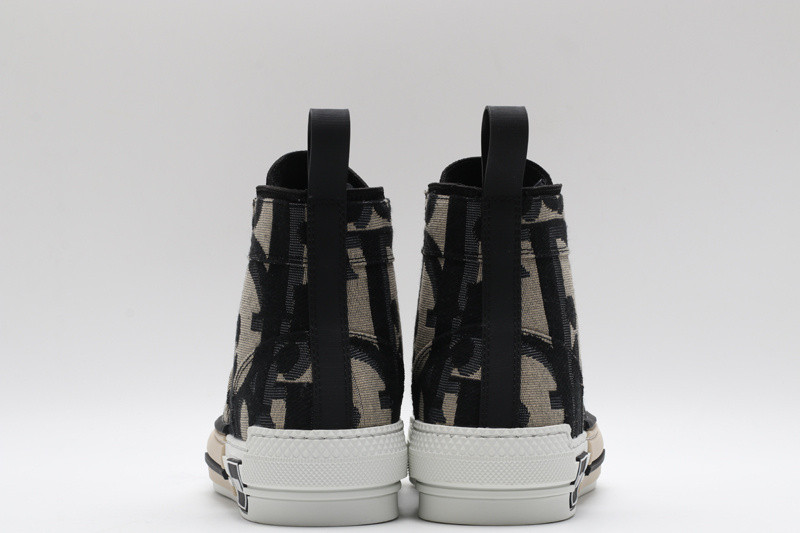 D B23 HIGH-TOP SNEAKERS