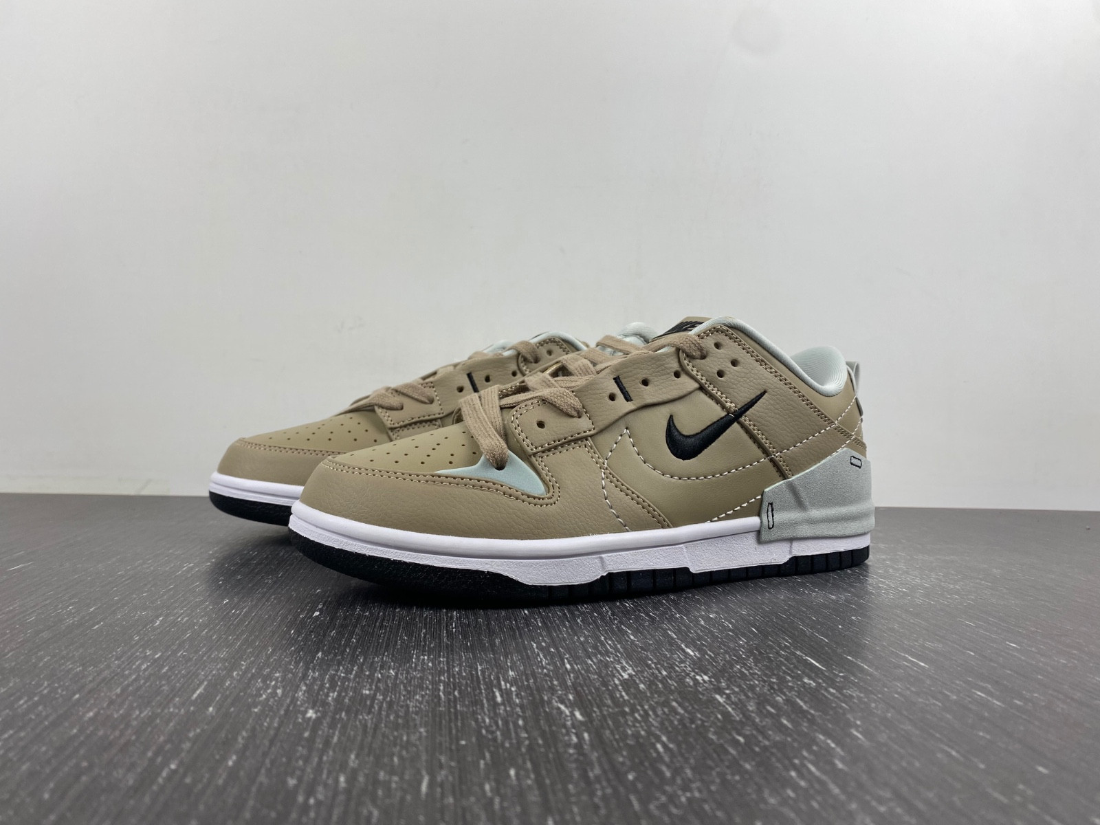 Nike WMNS Dunk Low Disrupt 2 Tan DV4024-200