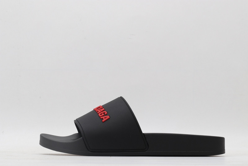 Ba*len*cia*ga black slides