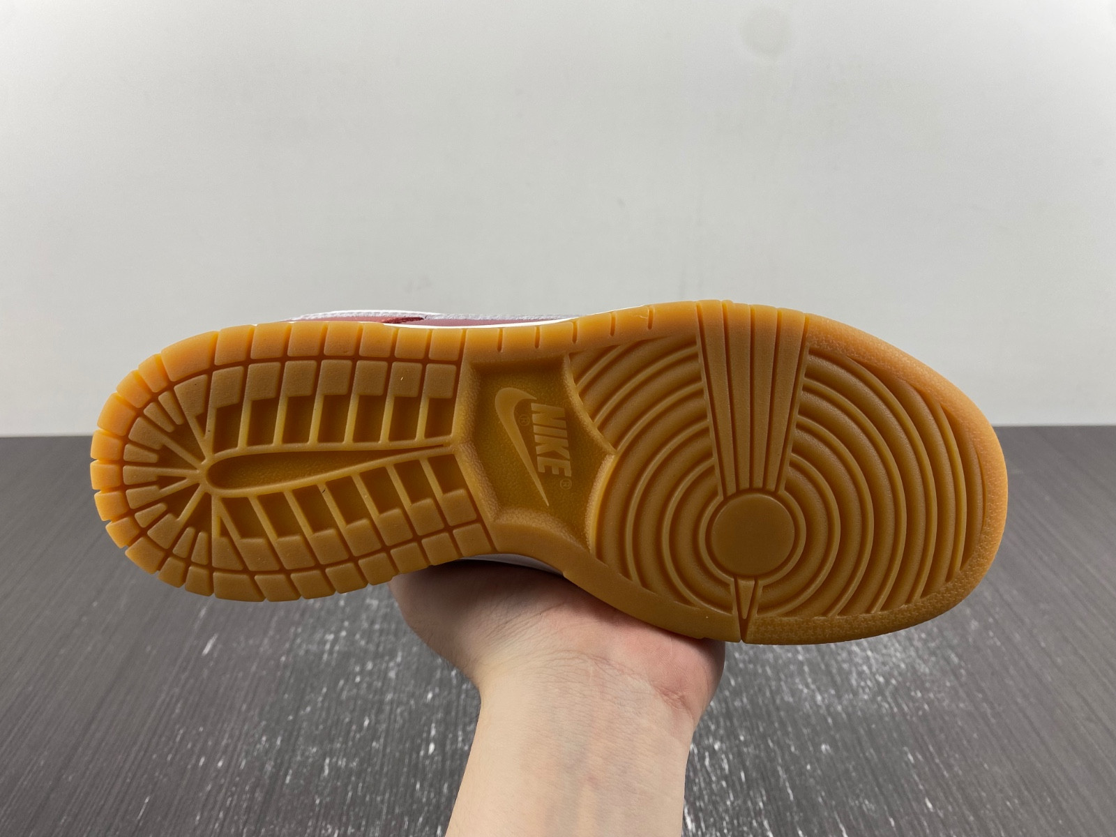 Dunk Low With Hits Of “Desert Berry”DD1503-603