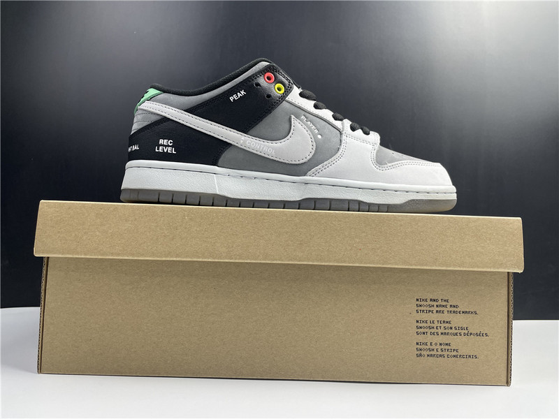 NIKE DUNK LOW “CAMCORDER” CV1659-001