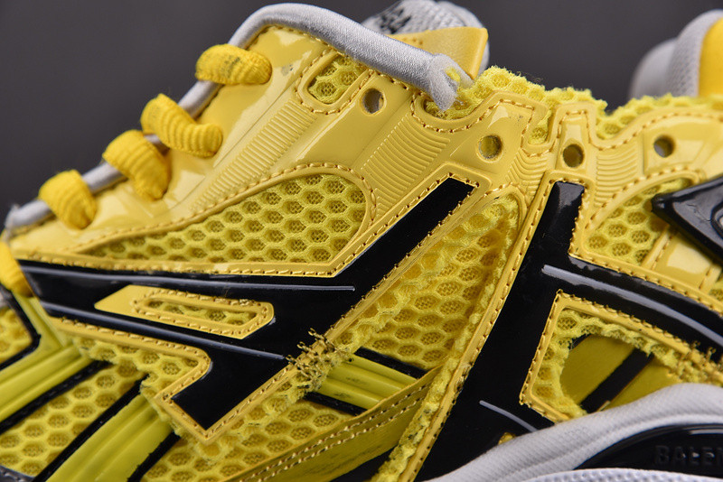 Ba*len*cia*ga runner 67403 w2rd3 0510