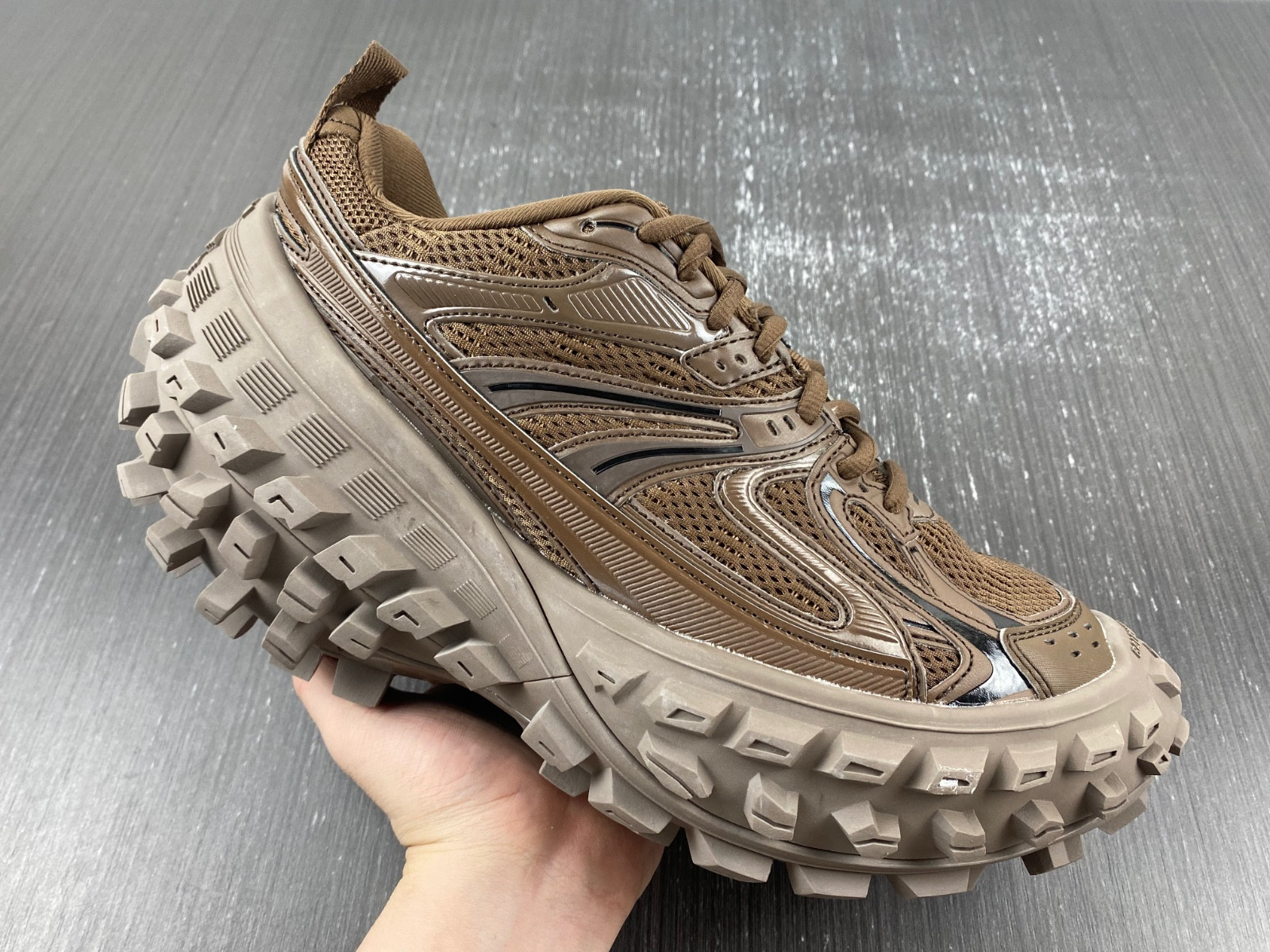 Ba*len*cia*ga bouncer chunky-sole sneakers