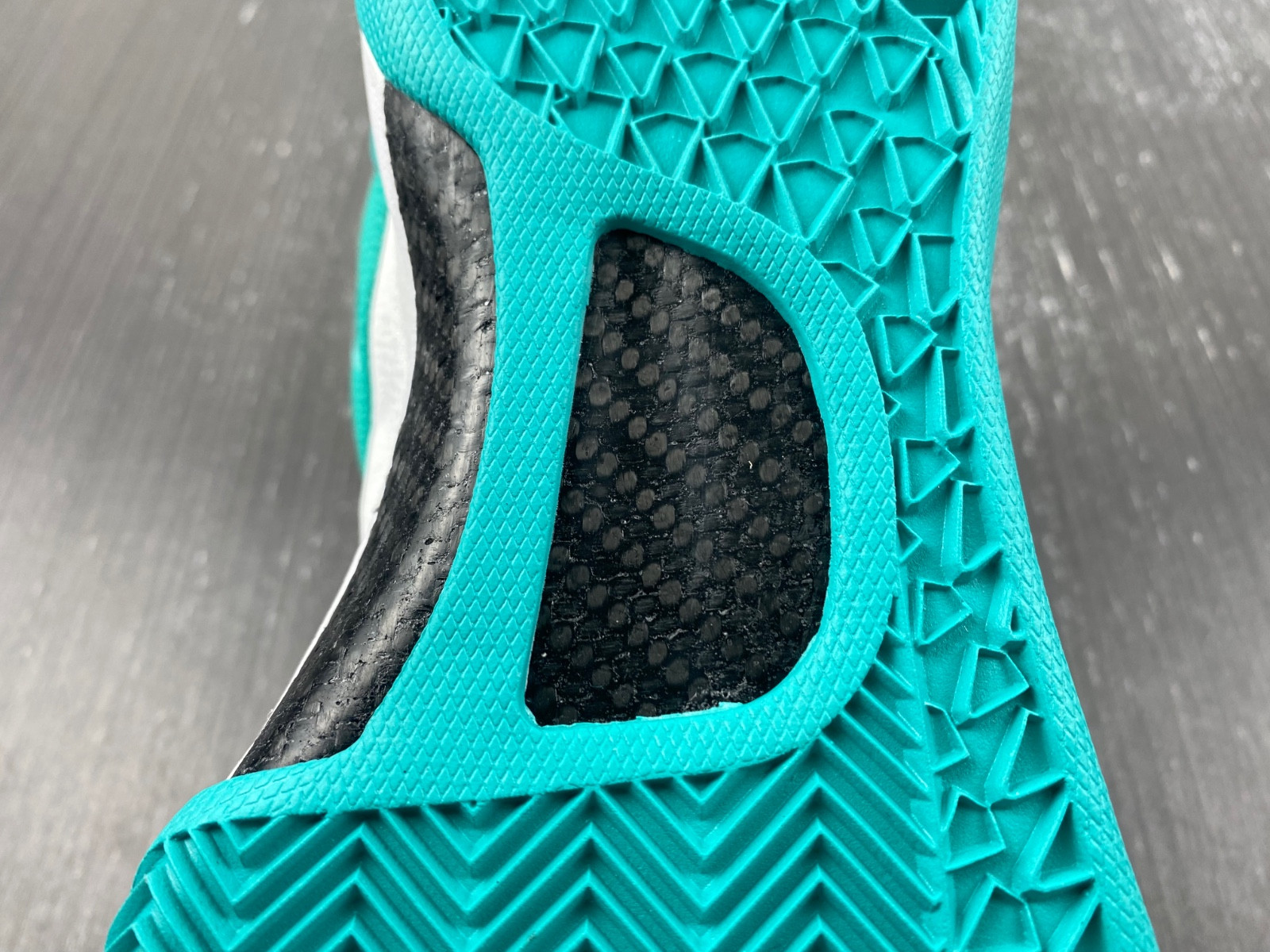 Nike Kobe 8 Protro White Radiant Emerald FQ3549-101